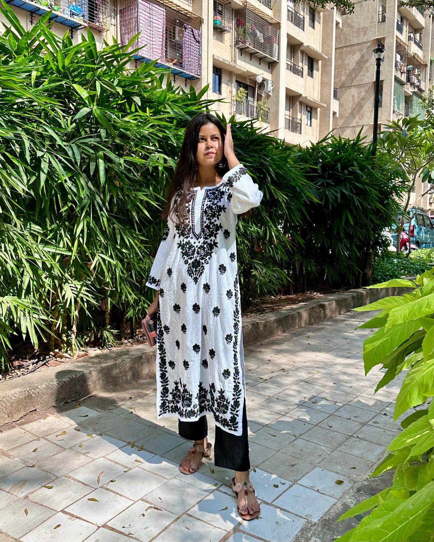 Surmayee Chikankari Kurta