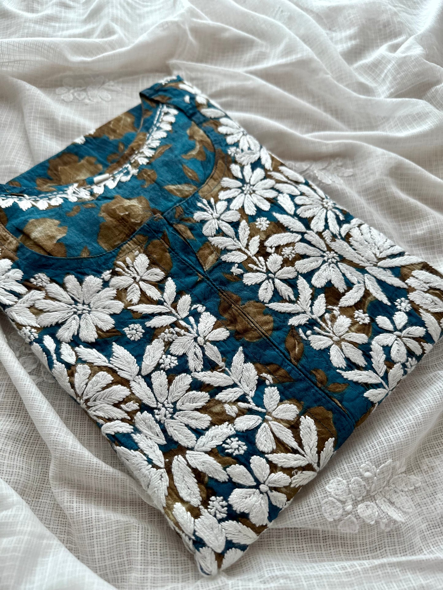 Jhilmil Chikankari Kurta